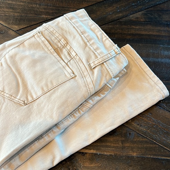 CG Jeans | Soft and Fit Skinny Jeans Stretch Comfort Mid Rise | Juniors Size 5 - Picture 4 of 6